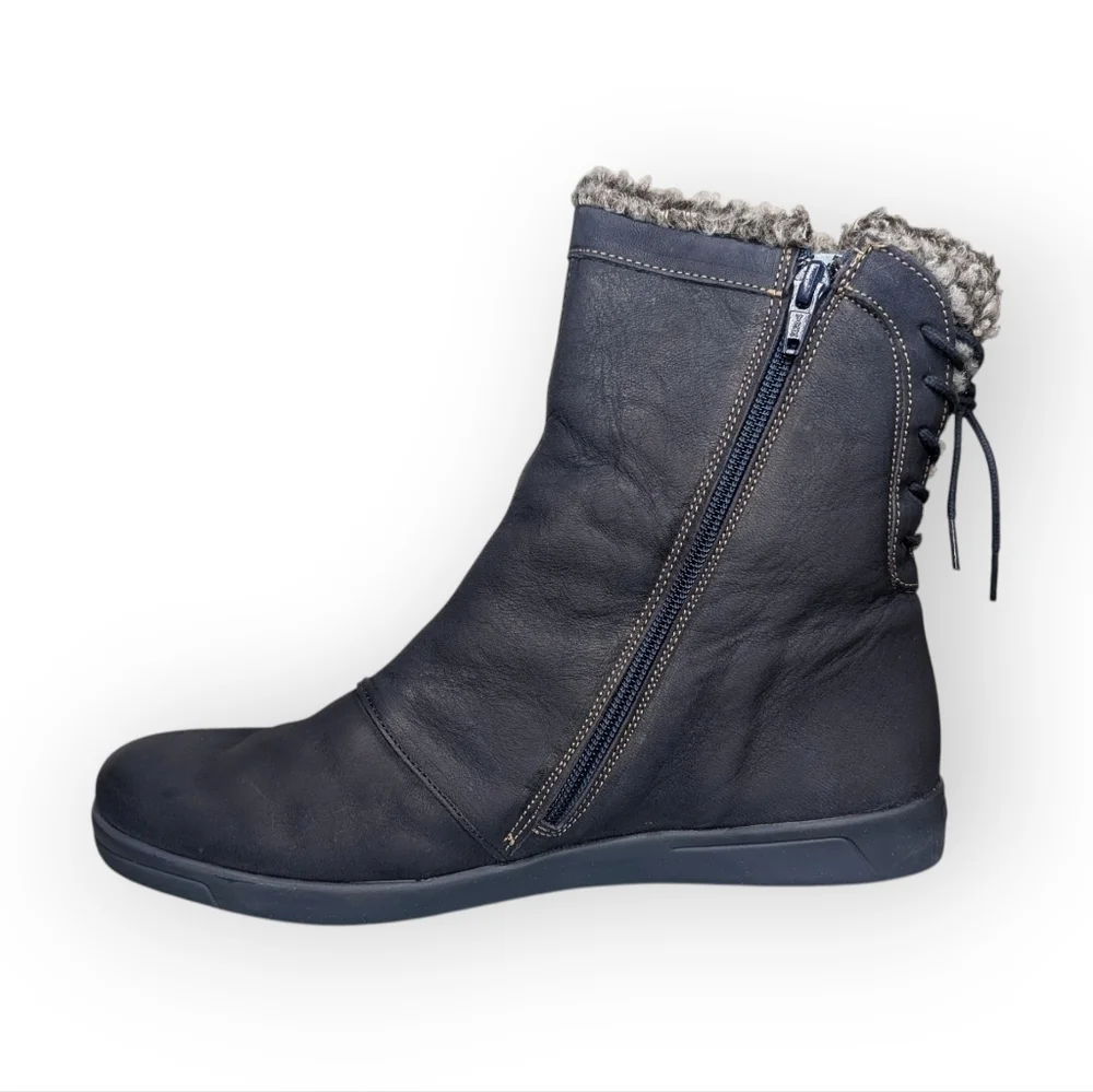 Cloud Footwear Navy Leather Faux Shearling Boot Portugal Sz 9.5-10 - NO OFFERS